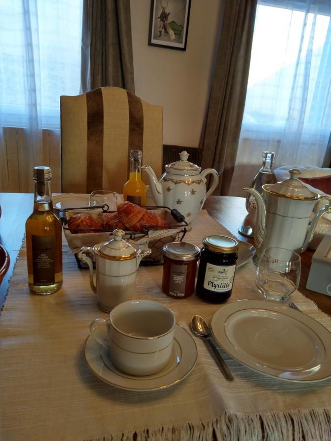 Les Bessonnes Bed & Breakfast Saint-Georges-Haute-Ville Eksteriør bilde