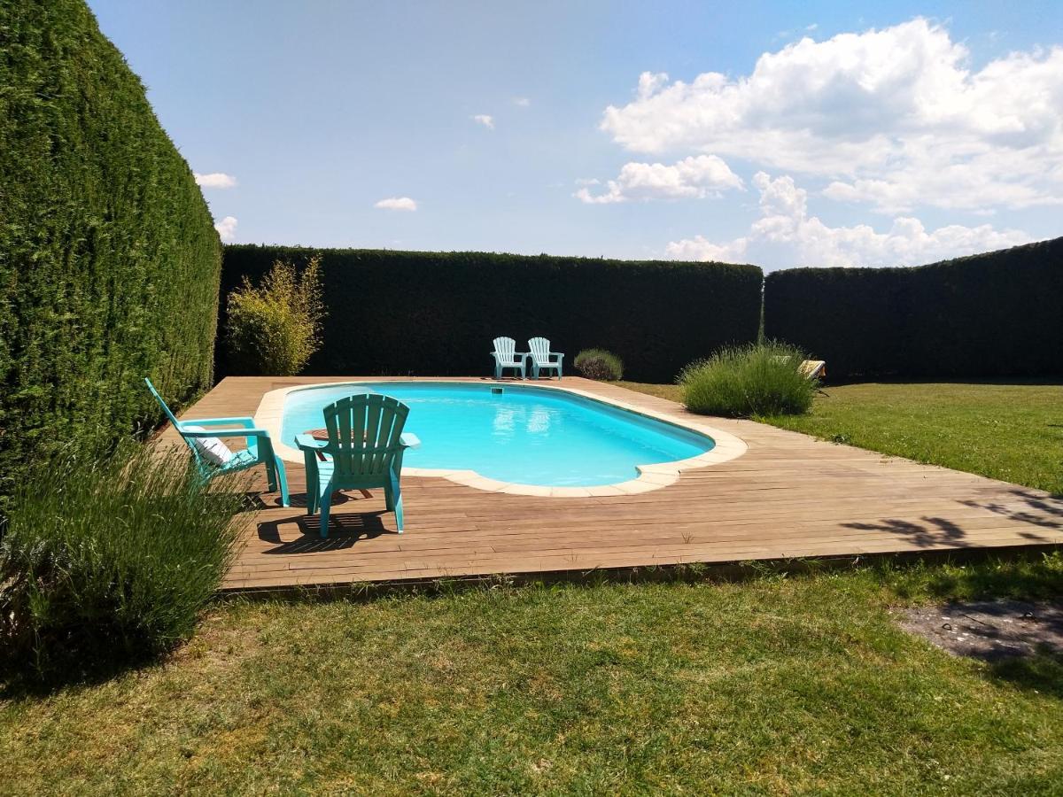 Les Bessonnes Bed & Breakfast Saint-Georges-Haute-Ville Eksteriør bilde