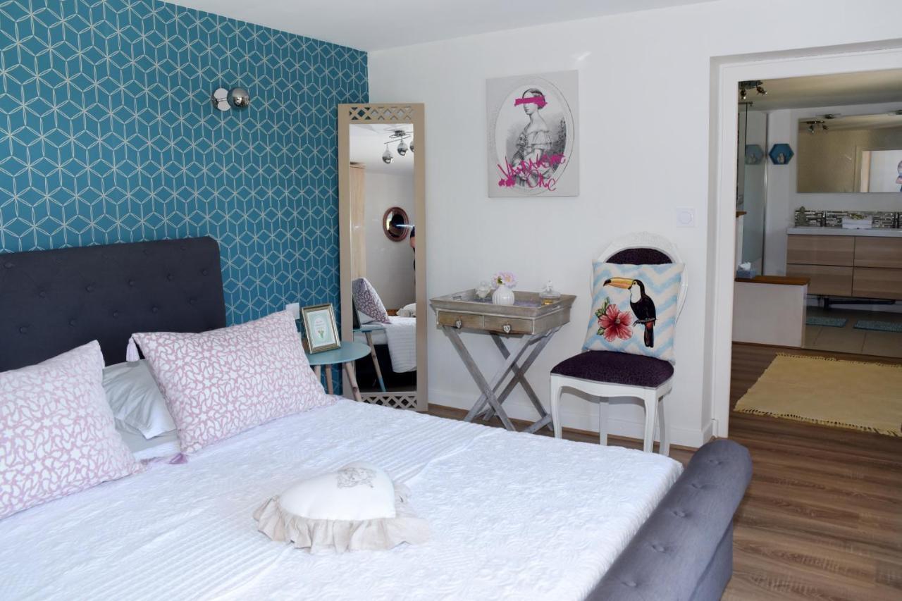 Les Bessonnes Bed & Breakfast Saint-Georges-Haute-Ville Eksteriør bilde