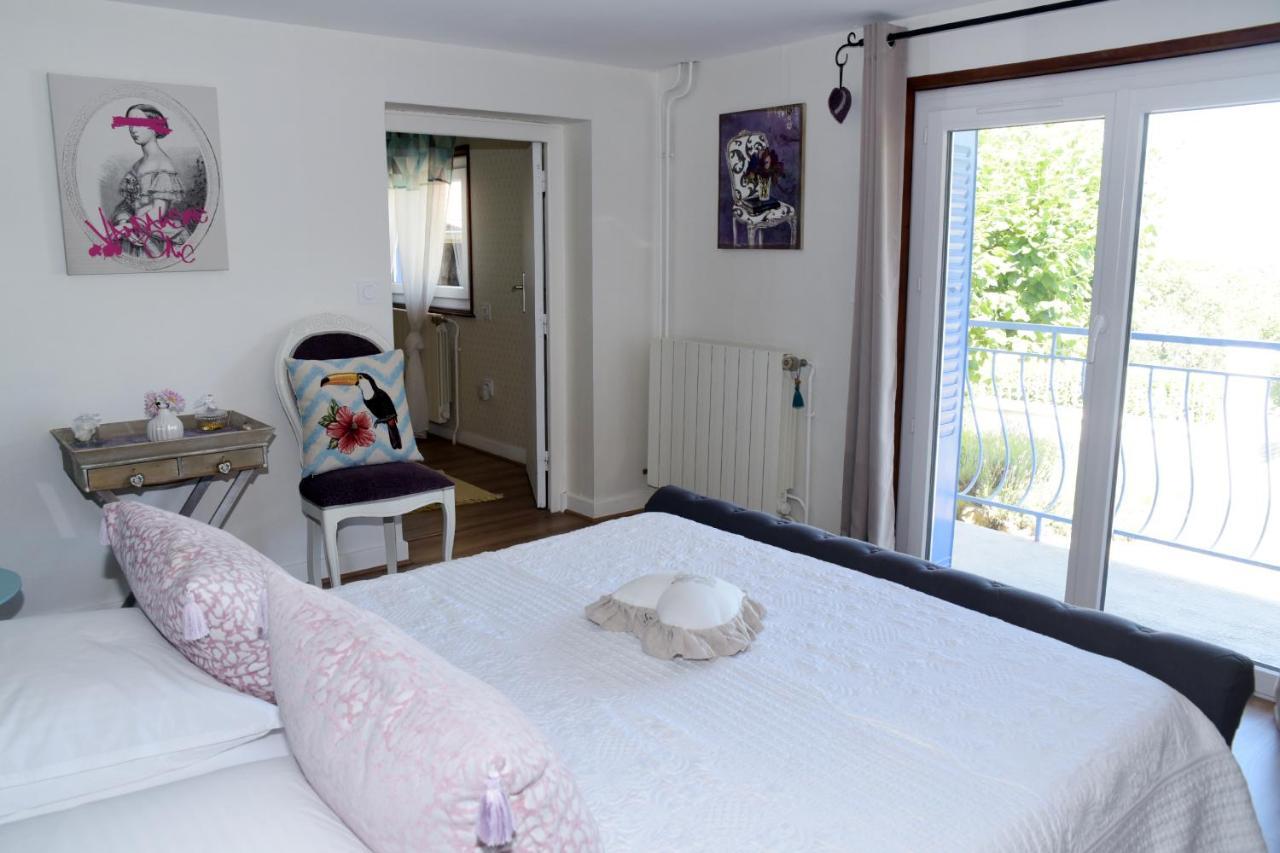 Les Bessonnes Bed & Breakfast Saint-Georges-Haute-Ville Eksteriør bilde